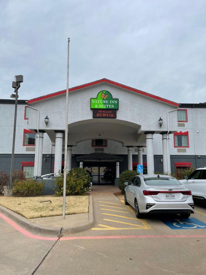 Nature Inn & Suites Wichita Falls Exterior photo